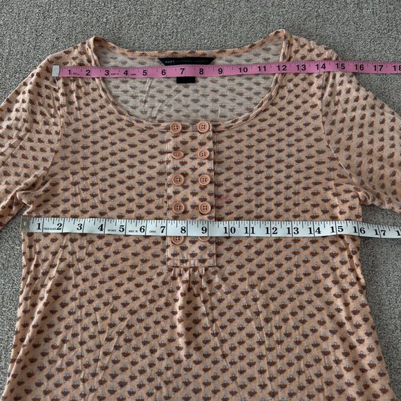 Marc Jacobs Women's Long Sleeve Graphic Novelty Print Henley T-Shirt Size Medium - Picture 8 of 12